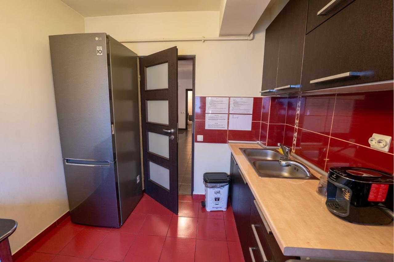Quiet 3-Room Apt - 2 Parking Spaces - 5 Min Bus Floreşti Eksteriør billede